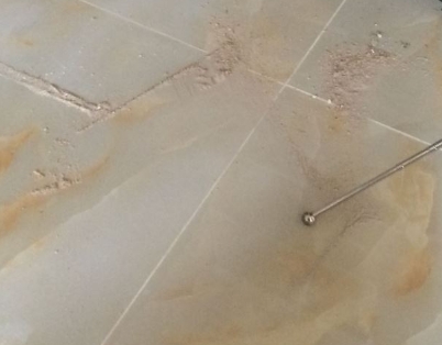 汝阳瓷砖空鼓维修公司分享粘合剂选择不当在瓷砖铺贴过程中可能导致以下问题