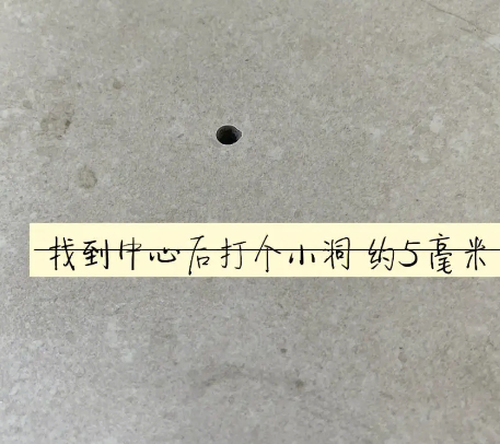 汝阳瓷砖空鼓维修公司专业解答在瓷砖铺贴过程中，如果砂料搅拌不均匀，将会带来以下问题